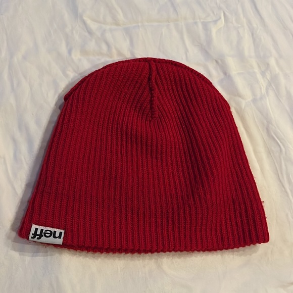 Red neff beanie - Picture 3 of 4